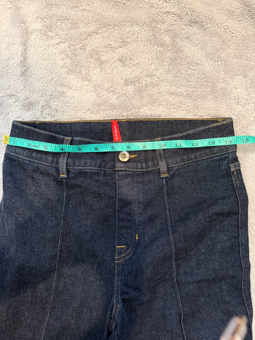SPANX Pintuck Flare Jeans Size Small - Picture 5 of 7